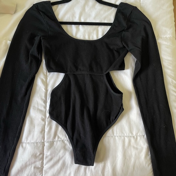 All clothes are from garage and some aritiza! for cheap prices. - Picture 13 of 16